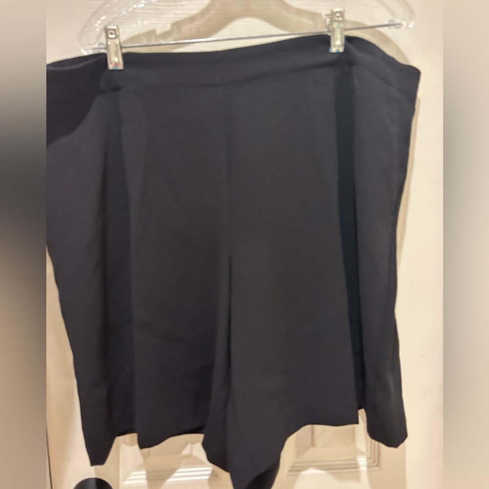 LOFT Black Relaxed Trouser Shorts